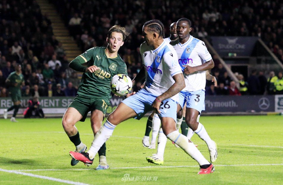 在比赛中展 在比赛中展