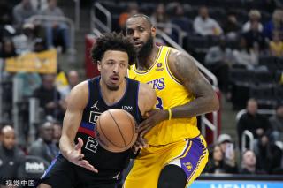 飞身救险 飞身救险