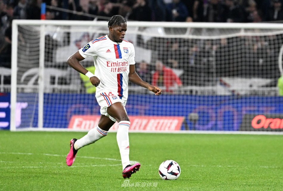 瑞典前锋亚 瑞典前锋亚